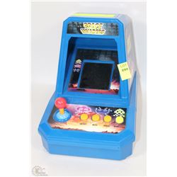 ORIGINAL SPACE INVADERS MINI ARCADE GAME