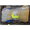 Image 1 : BUNDLE WITH 8 PAIRS OF NEW WORK GLOVES