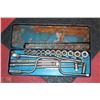 Image 1 : SOCKET AND WRENCH SET