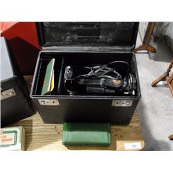 Singer Featherweight machine w/attachment