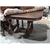 Image 1 : Square table
