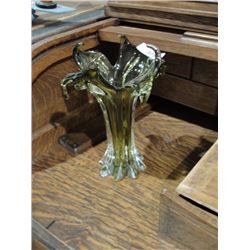 Chalet art glass vase chip on base