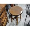 Image 1 : Wood stool