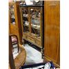 Image 1 : China cabinet