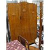 Image 1 : Oak wardrobe