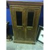 Image 1 : APPROX 4FT TALL ANTIQUE MAHOGANY 2 DOOR CABINET