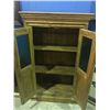 Image 2 : APPROX 4FT TALL ANTIQUE MAHOGANY 2 DOOR CABINET