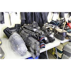 LARGE LOT OF ASSORTED SPORTING GEAR
