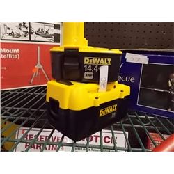 BATTERIES - DEWALT 14.4V & 36VOLT = 2 TTL - PS