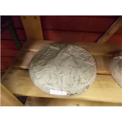 CONCRETE - STEPPING STONE - ROUND - FAIRY