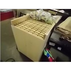 GOLF CLUB HOLDERS - 2 TTL