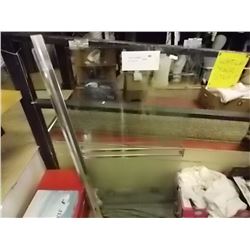 SHOWER DOORS - 2 TTL