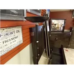 HALOGEN FLOOR LAMP - 6' TALL