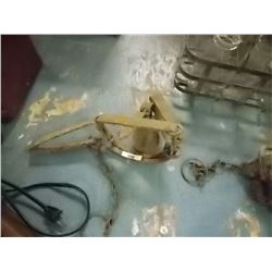 VINTAGE ANIMAL TRAP