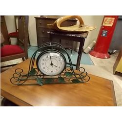 MANTLE CLOCK