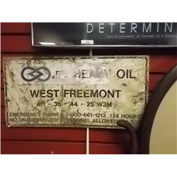 VINTAGE METAL SIGN - "WEST FREEMONT