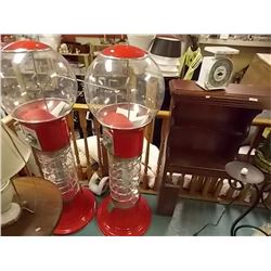 LARGE GUMBALL MACHINE