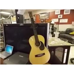 ACOUSTIC GUITAR