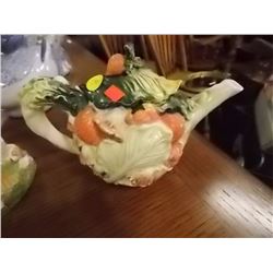TEA POT - VEGGIES - LETTUCE - ONIONS AND MUSHROOMS