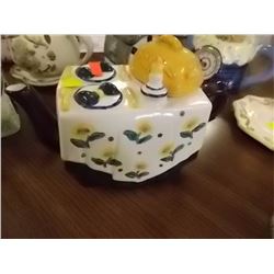 TEA POT - KITCHEN TABLE WITH PLACE SETTINGS AND CA