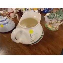 TEA POT - JUG