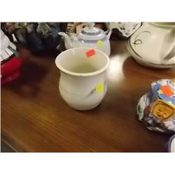 TEA POT - WITH LEAF DESIGN