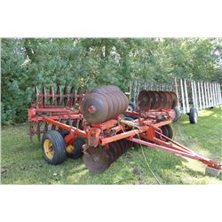 Massey Ferguson 520 - 16' Disc