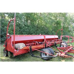 IH 6200's - 2 x 10 DD Press Drills