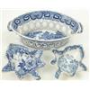 Image 1 : Two 18th century leaf-shaped pickle dishes, each printed in blue and white, one handle repaired,...