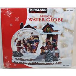 MUSICAL CHRISTMAS WATER GLOBE