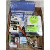 Image 1 : FLAT OF PAINTING SUPPLIES