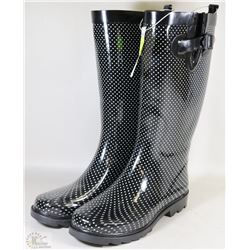NEW LADIES RUBBER RAIN BOOTS - SIZE 7