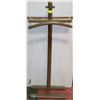 Image 1 : VINTAGE WOODEN SUIT RACK