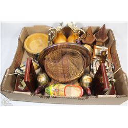 FLAT OF WOODEN VINTAGE ORNAMENTS NEAT STUFF COPPER