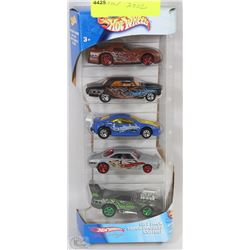 2002 HOT WHEELS GIFT PACK OF 5  HOT WHEELS RACING