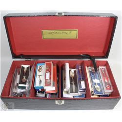 LARGE COLLECTION OF ASSORTED COLLECTOR SPOONS