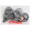 Image 1 : LOT OF 2 3M RESPIRATOR MASKS