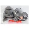 Image 1 : LOT OF 2 3M RESPIRATOR MASKS