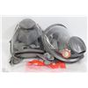 Image 1 : LOT OF 2 3M RESPIRATOR MASKS
