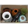 Image 1 : LARGE BOX OF VASES