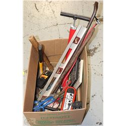 BOX OF ASSORTED TOOLS STARTER+HAMMERS+CROWBARS