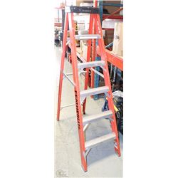 FEATHERLITE 6' FIBERGLASS LADDER