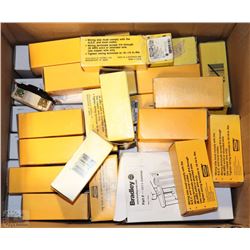 BOX WITH TOILET PAPER DISPENSERS + ELECTRICAL