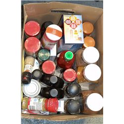 BOX OF SPICES AND SEASONINGS+SAUCES+SYRUPS