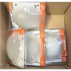 BOX WITH 4 CLIP FLUSHMOUNT LIGHT FIXTURES