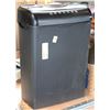 Image 1 : PAPER SHREDDER MODEL AU895XA