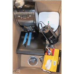 BOX WITH COFFEE MAKER+SANDWHICH MAKER+DVD PLAYER,