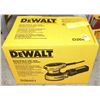 Image 1 : NEW DEWALT SANDER
