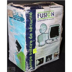 FUSION SOLAR SECURITY LAMP