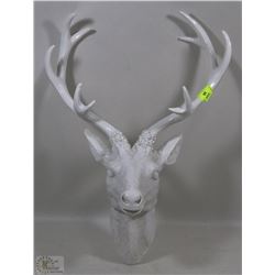 16" WHITE DEER HEAD WALL DECOR